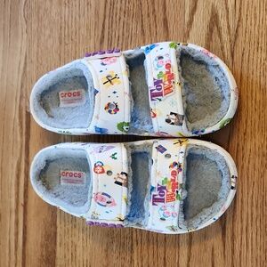 Disney parks 2022 Pixar Toy to World Crocs M4 W6